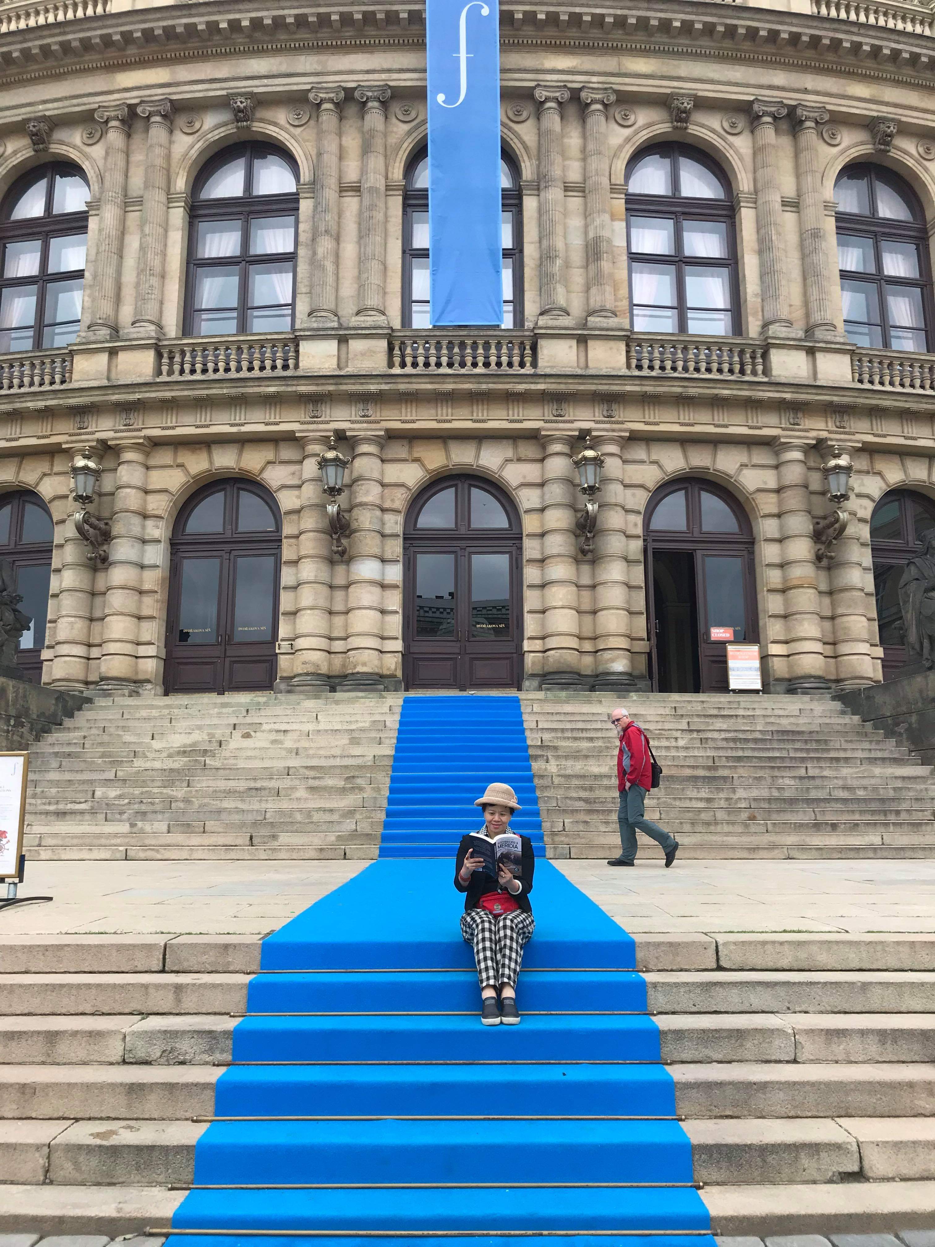 received_416650325584672